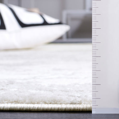 Safavieh Hanna Han112F Grey/Ivory Rug - Safavieh - han112f - 4
