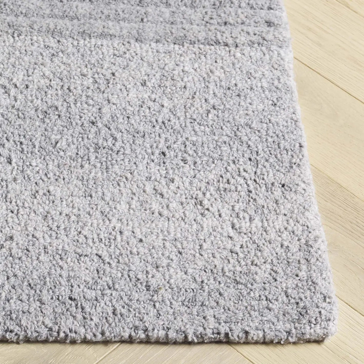 Safavieh Harvest 4'-0" x 6'-0" Rug in Grey