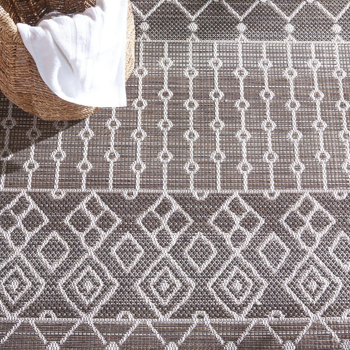 Safavieh Havana Hav301T Brown/Ivory Rug - Safavieh - hav301t - 7r