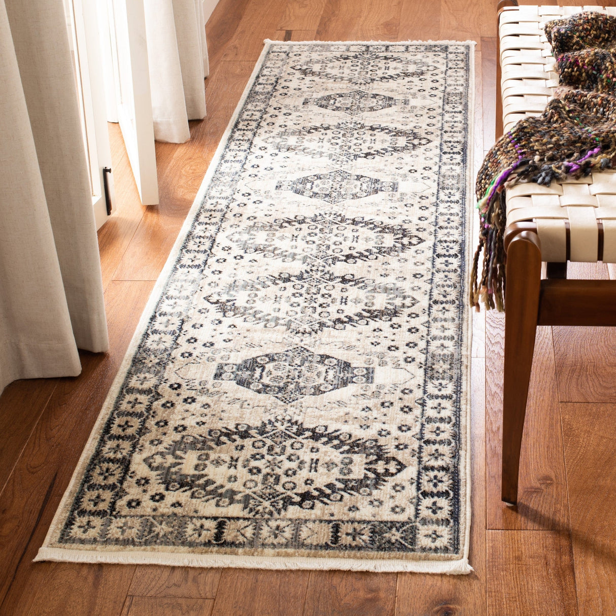Safavieh Herat Hrt356A Ivory/Grey Rugs - Safavieh - hrt356a - 28