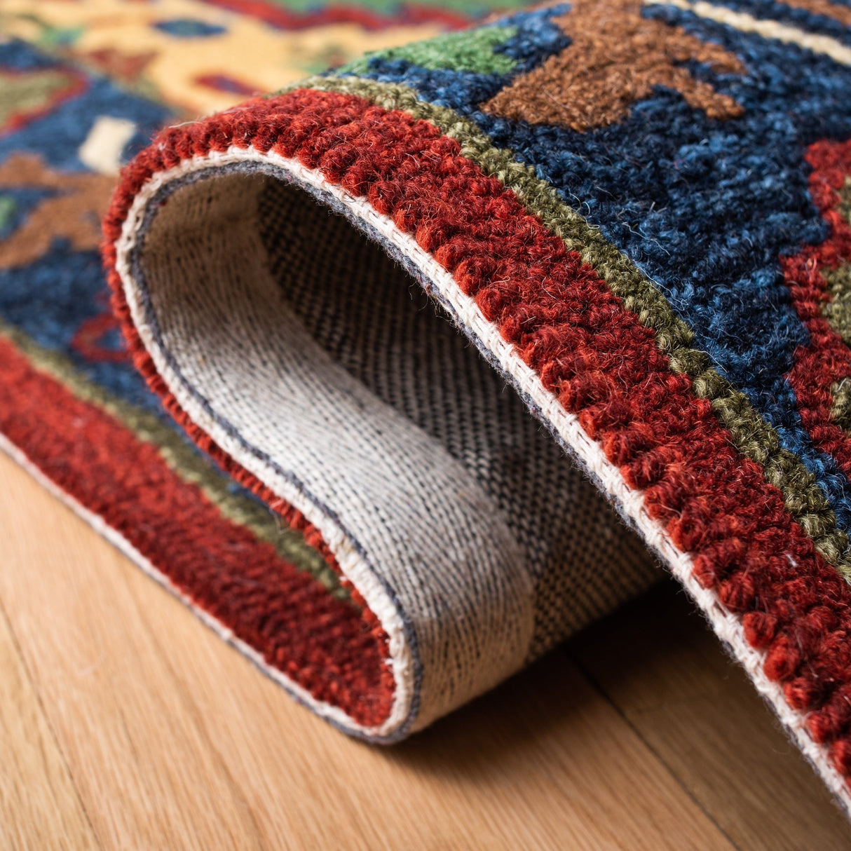 Safavieh Heritage Hg354Q Red/Blue Rugs - Safavieh - hg354q - 6r