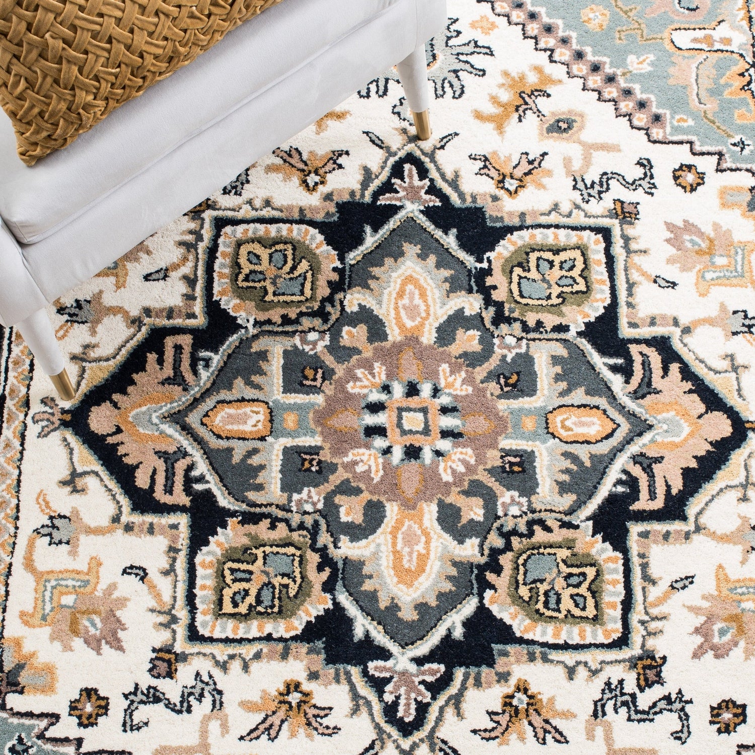 Safavieh Heritage Hg625W Light Green/Brown Rugs - Safavieh - hg625w - 6r