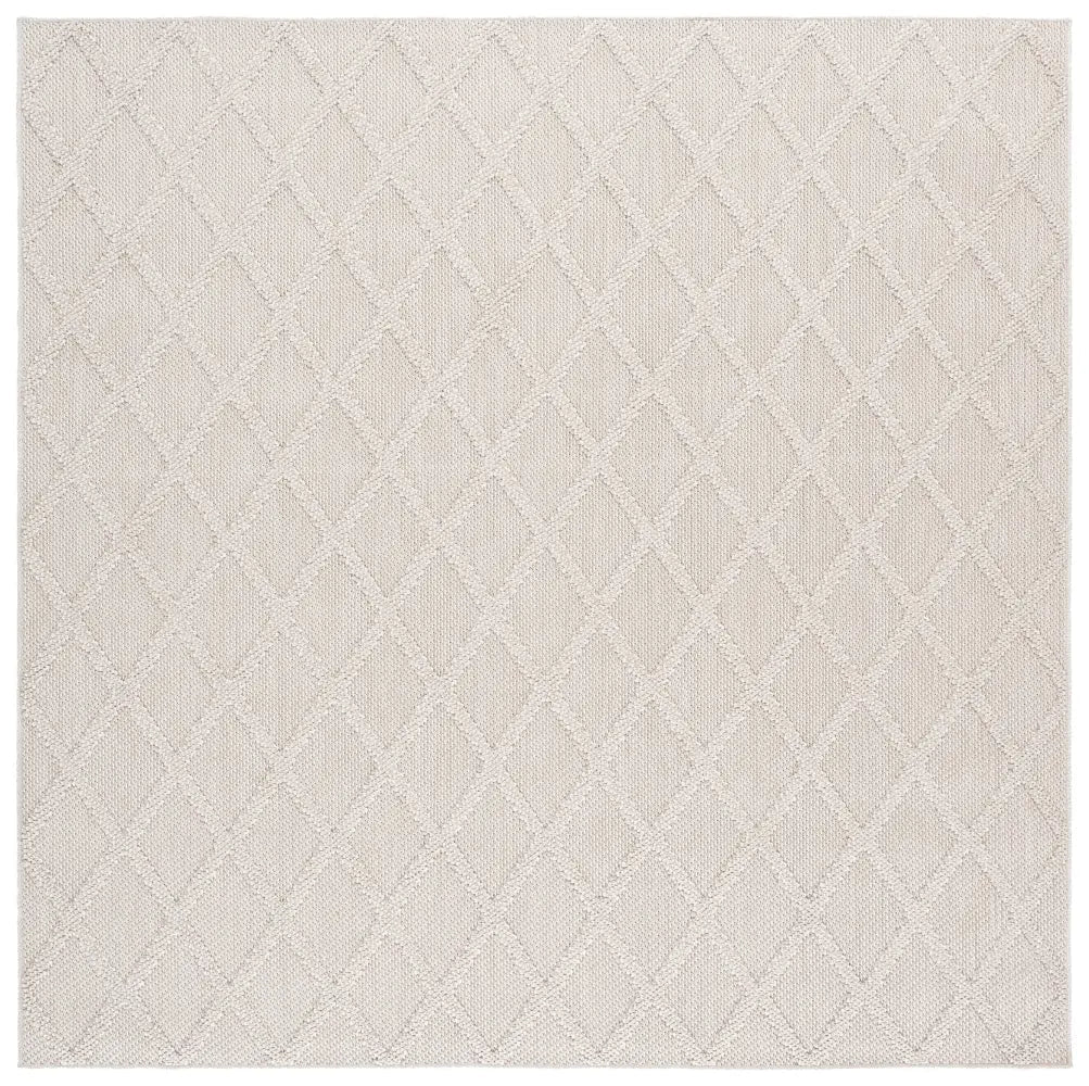 Safavieh Highland 6'-7" x 6'-7" Rug in Light Beige / Ivory