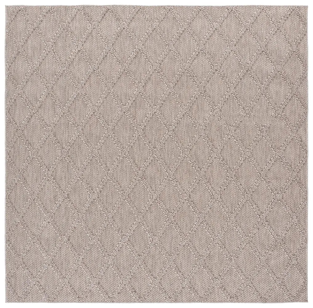 Safavieh Highland 6'-7" x 6'-7" Rug in Light Brown / Beige