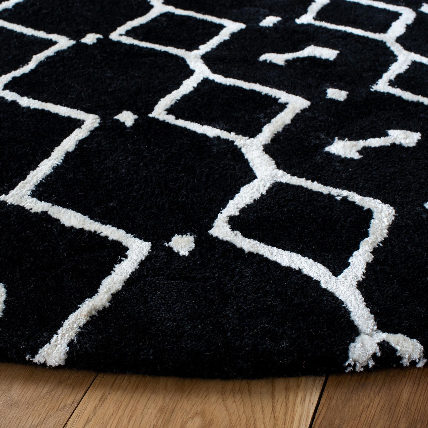 Safavieh Himalaya Him903Z Black/Ivory Rugs - Safavieh - him903z - 6r