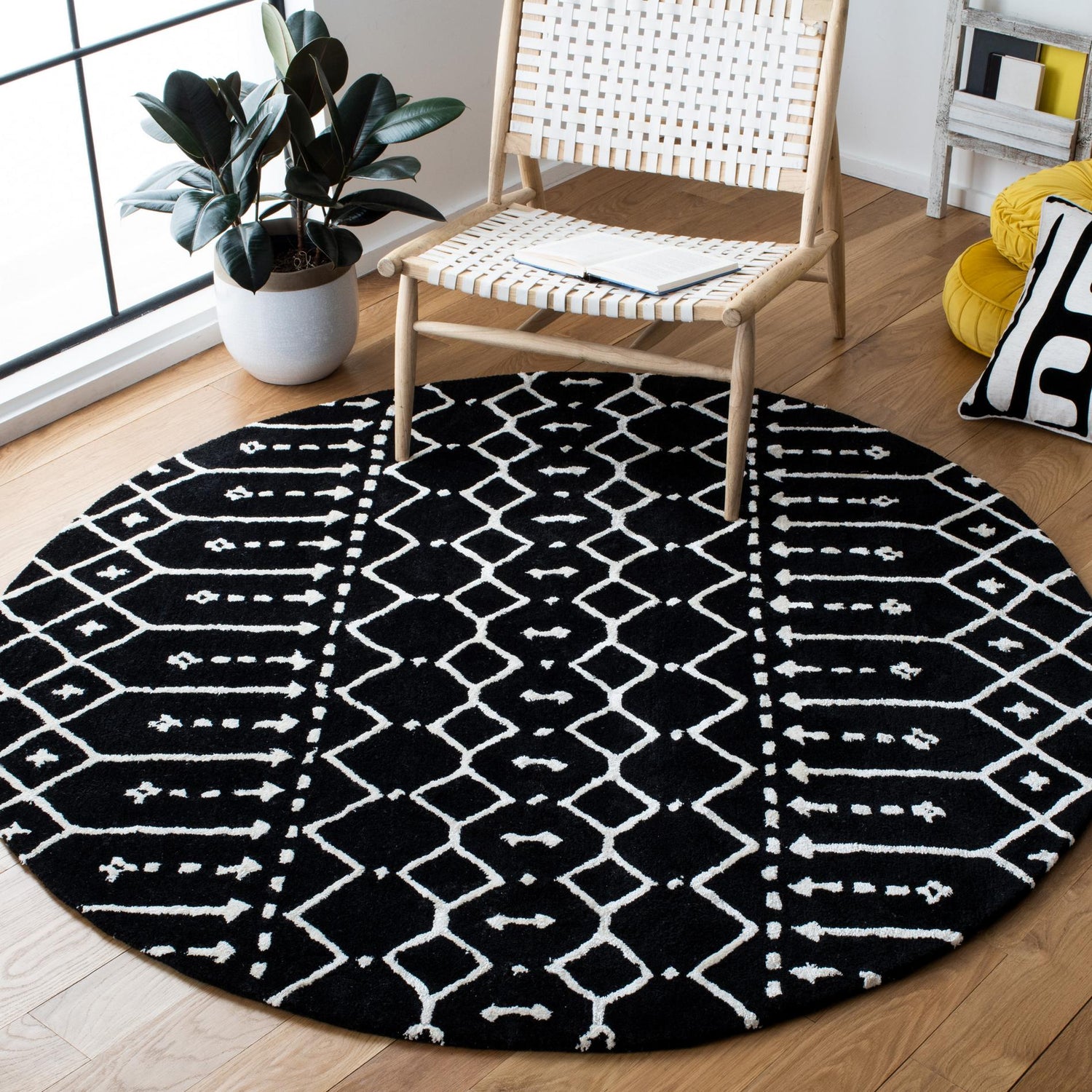 Safavieh Himalaya Him903Z Black/Ivory Rugs - Safavieh - him903z - 6r