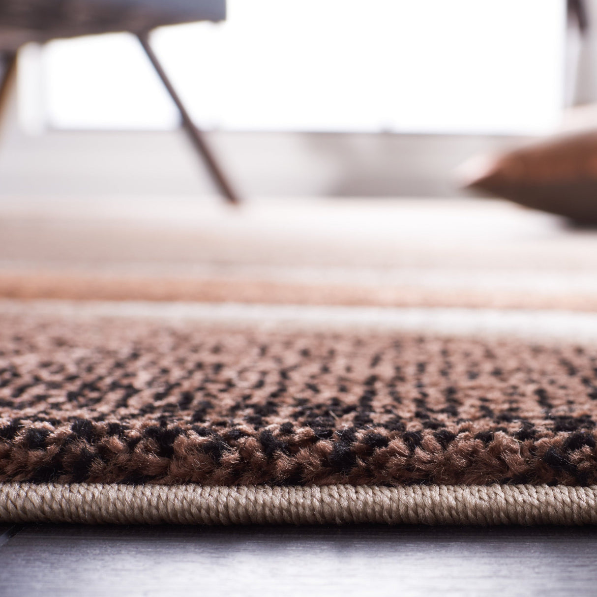 Safavieh Hollywood Hlw766B Beige/Brown Rug - Safavieh - hlw766b - 7r