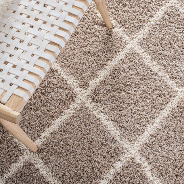 Safavieh Hudson Shag Sgh222B Beige/Ivory Rugs - Safavieh - sgh222b - 7r