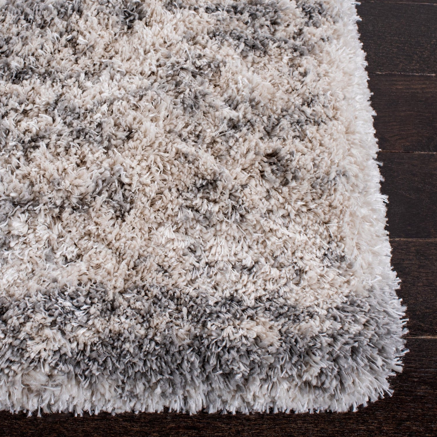 Safavieh Iceland Shag Isg511A Ivory/Grey Rug - Safavieh - isg511a - 7r