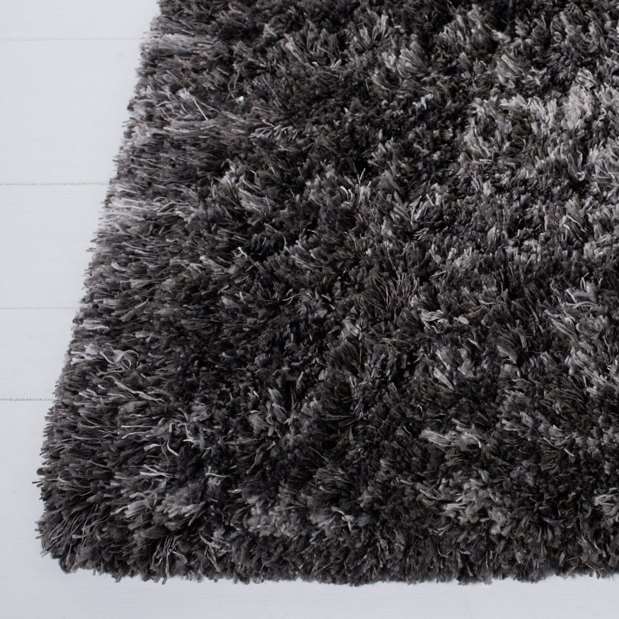 Safavieh Iceland Shag Isg511H Dark Grey/Ivory Rug - Safavieh - isg511h - 7r
