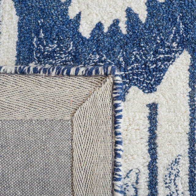 Safavieh Ikat Ikt651M Blue/Ivory Rug - Safavieh - ikt651m - 6r