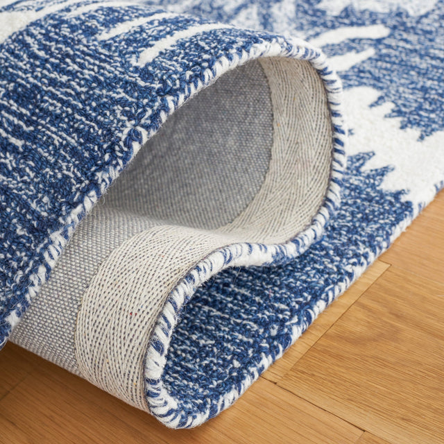 Safavieh Ikat Ikt651M Blue/Ivory Rug - Safavieh - ikt651m - 6r