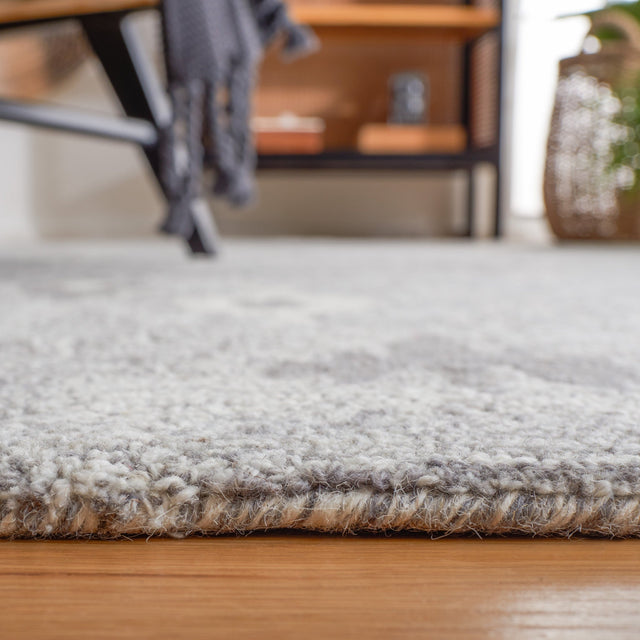 Safavieh Ikat Ikt652F Grey/Ivory Rug - Safavieh - ikt652f - 6r