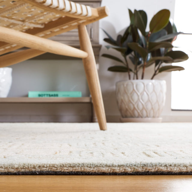 Safavieh Ikat Ikt805B Ivory/Light Blue Rug - Safavieh - ikt805b - 6r