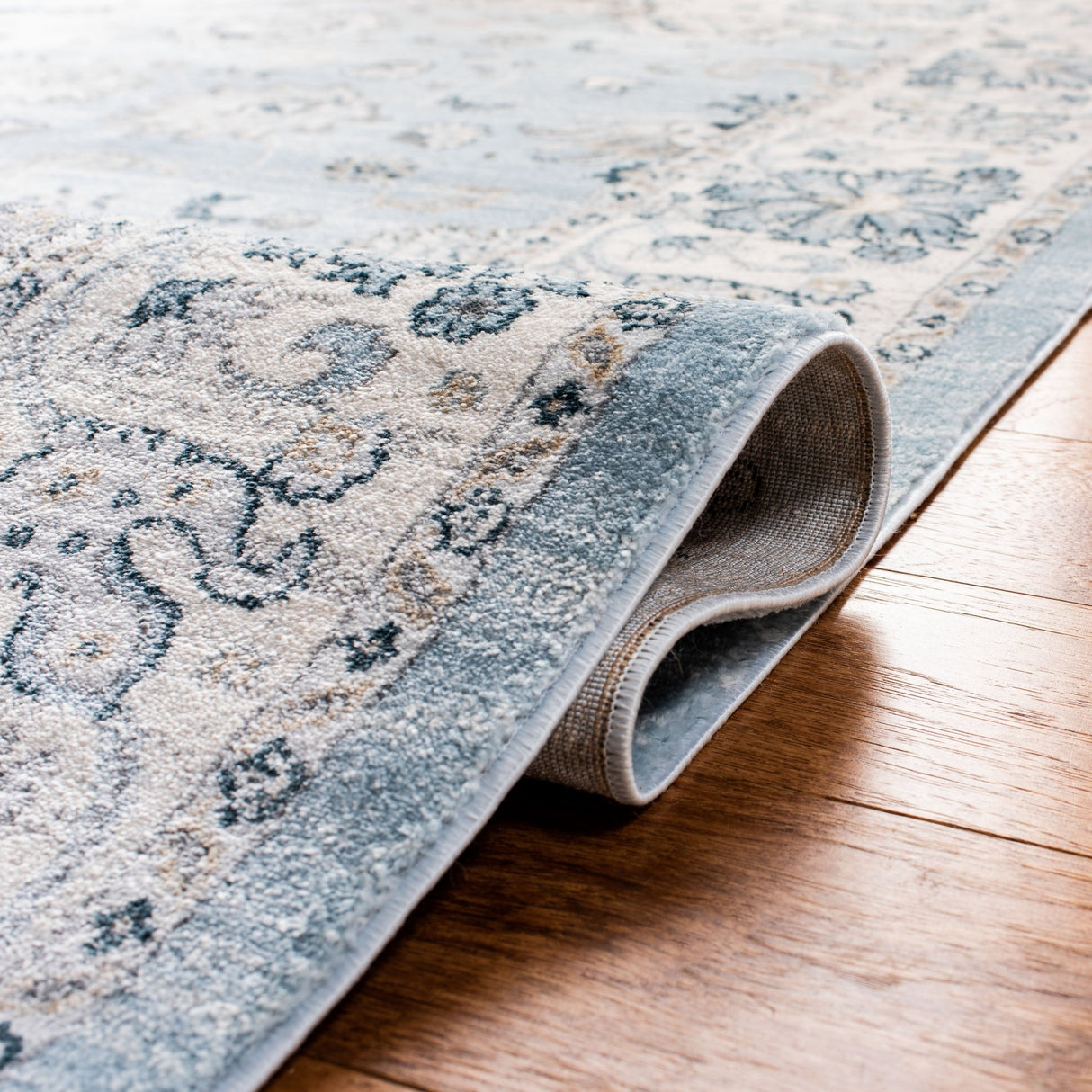 Safavieh Isabella Isa940M Light Blue/Cream Rug - Safavieh - isa940m - 25