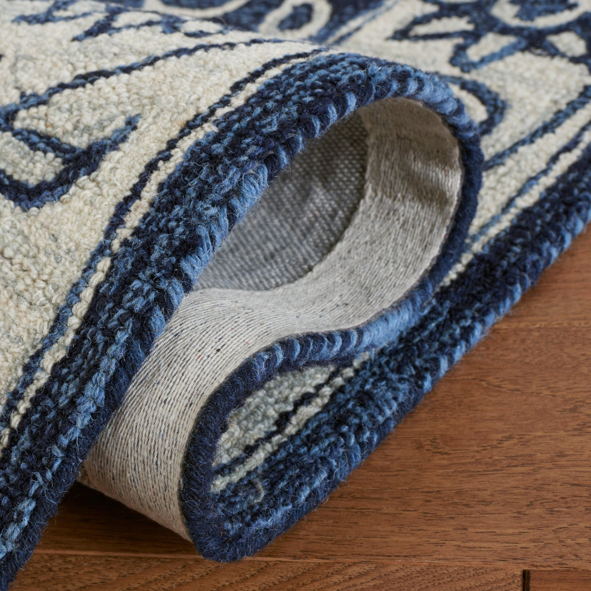 Safavieh Jardin Jar601N Navy/Ivory Rug - Safavieh - jar601n - 3