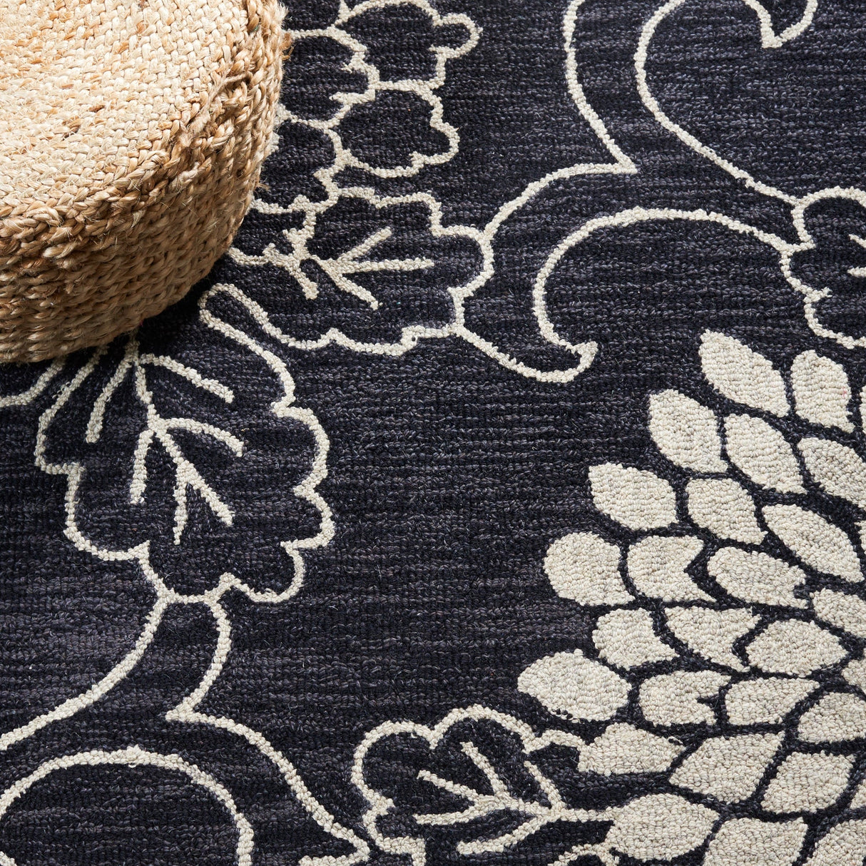 Safavieh Jardin Jar602Z Black/Ivory Rug - Safavieh - jar602z - 3