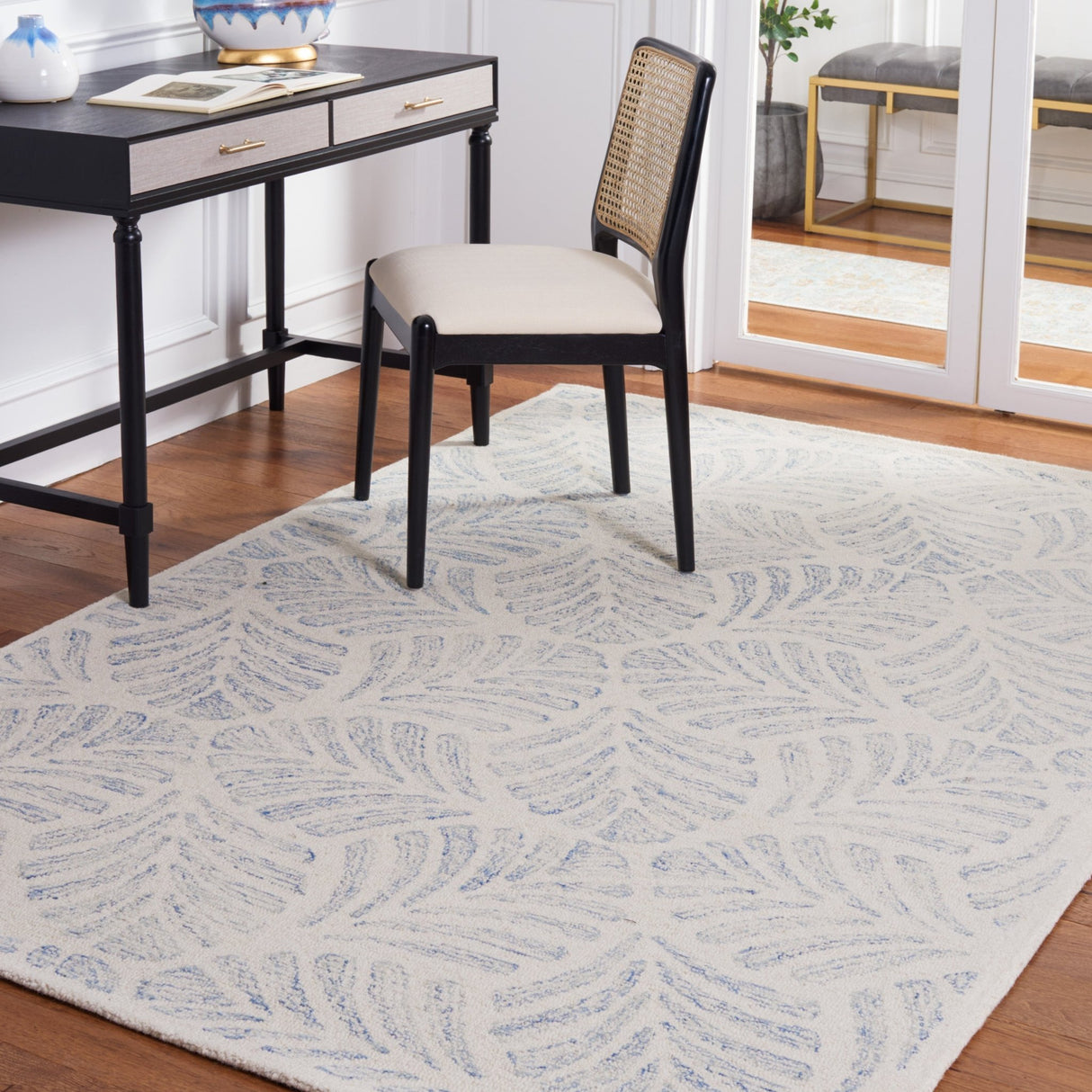 Safavieh Jardin Jar729M Ivory/Blue Rug - Safavieh - jar729m - 3