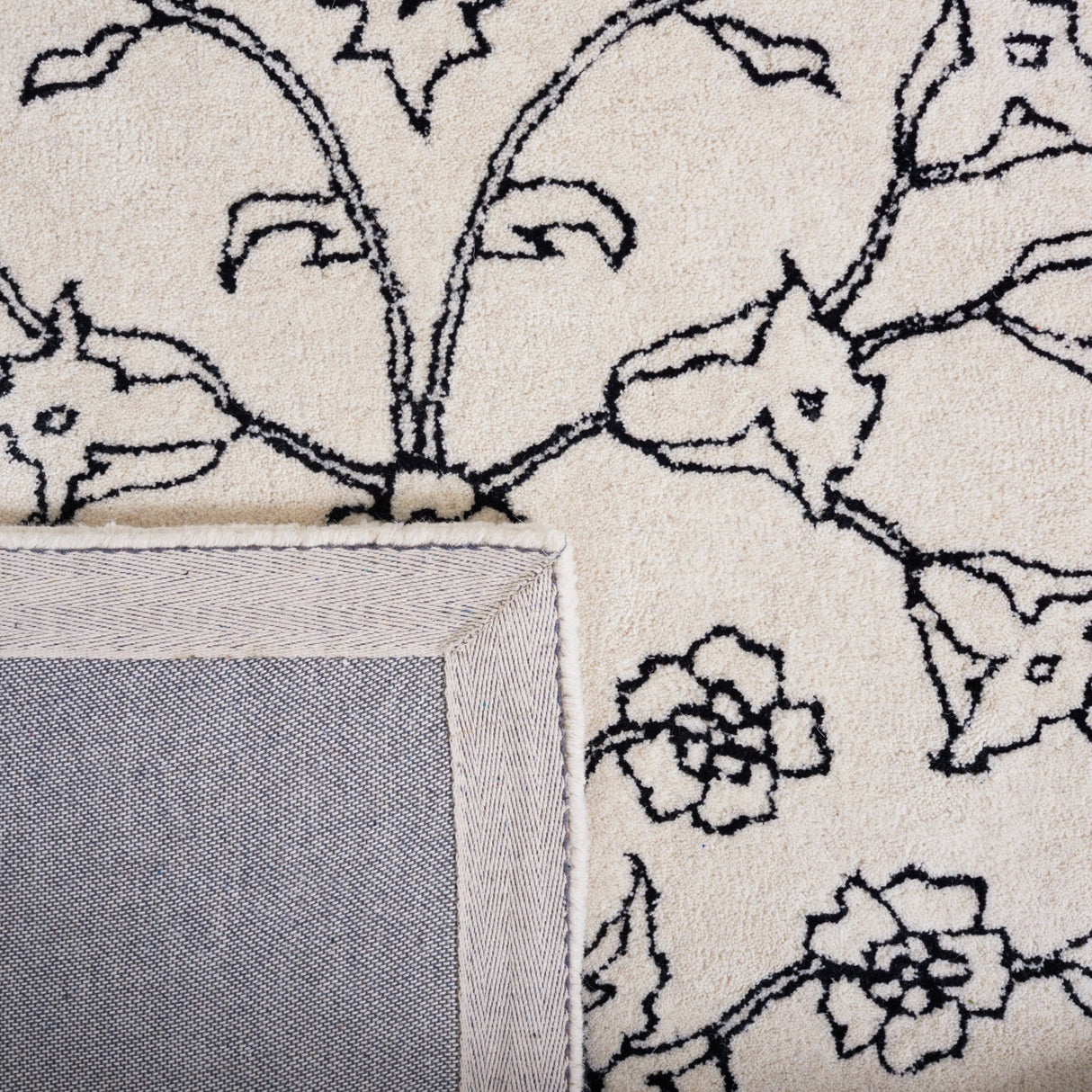 Safavieh Jardin Jar730Z Ivory/Black Rug - Safavieh - jar730z - 3