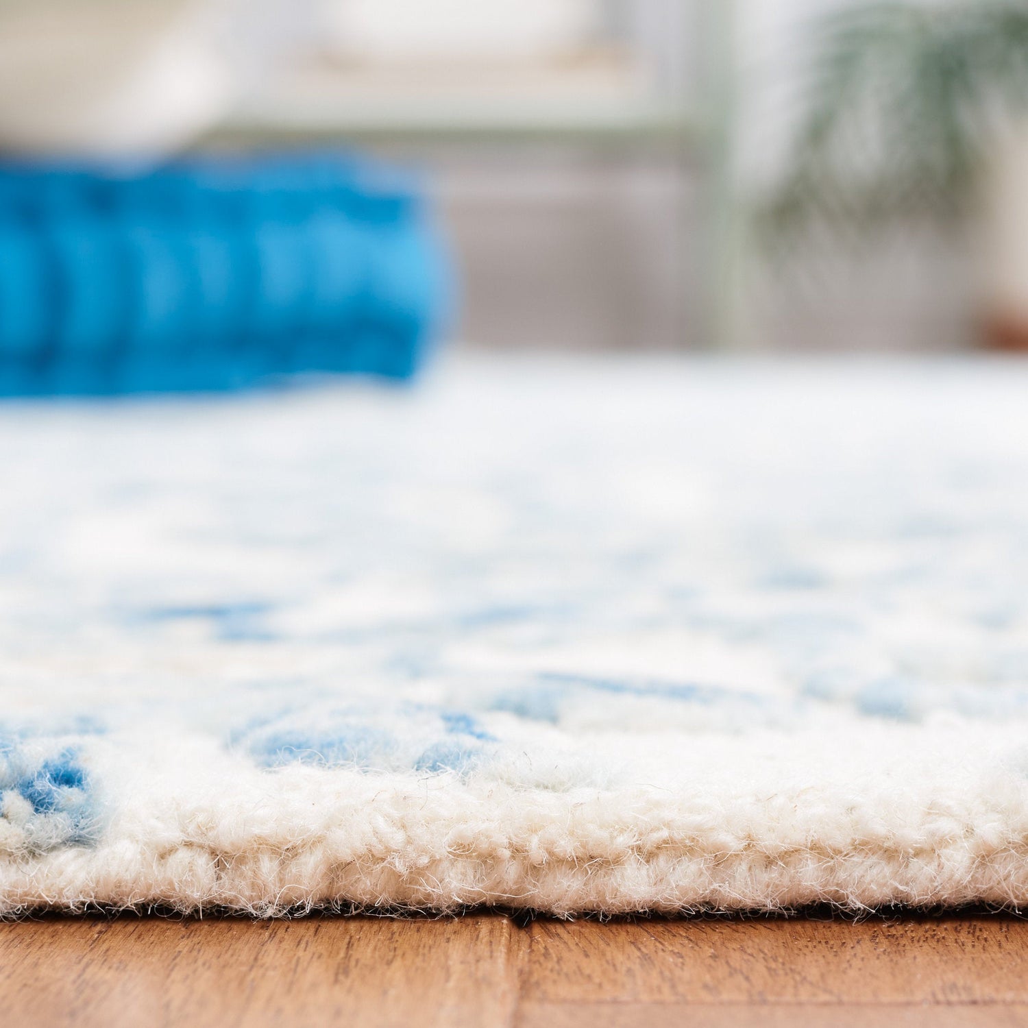 Safavieh Jardin Jar734M Ivory/Blue Rug - Safavieh - jar734m - 3