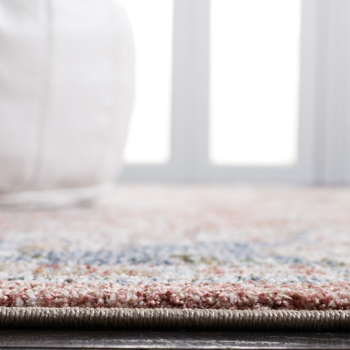 Safavieh Jasmine Jsm317P Rust/Blue Rug - Safavieh - jsm317p - 5r