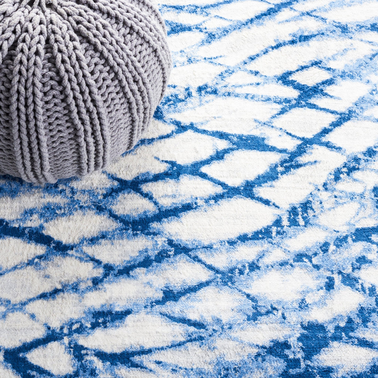 Safavieh Jasper Jsp133N Navy/Ivory Rug - Safavieh - jsp133n - 7r