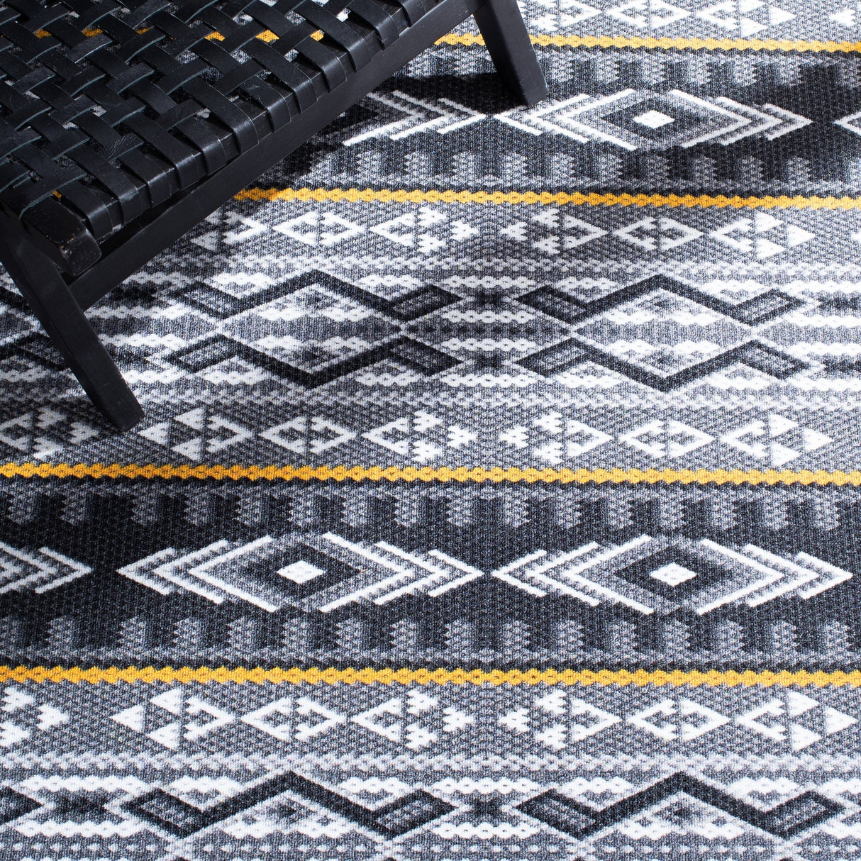 Safavieh Journey Jny179F Grey/Gold Rugs - Safavieh - jny179f - 7r