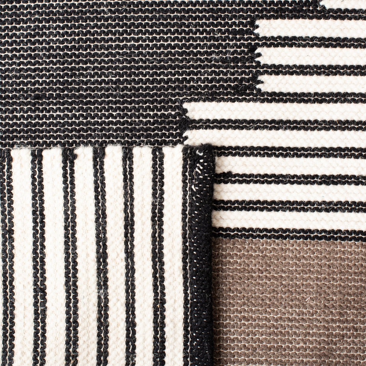 Safavieh Kenya Kny278Z Black/Ivory Rug - Safavieh - kny278z - 28