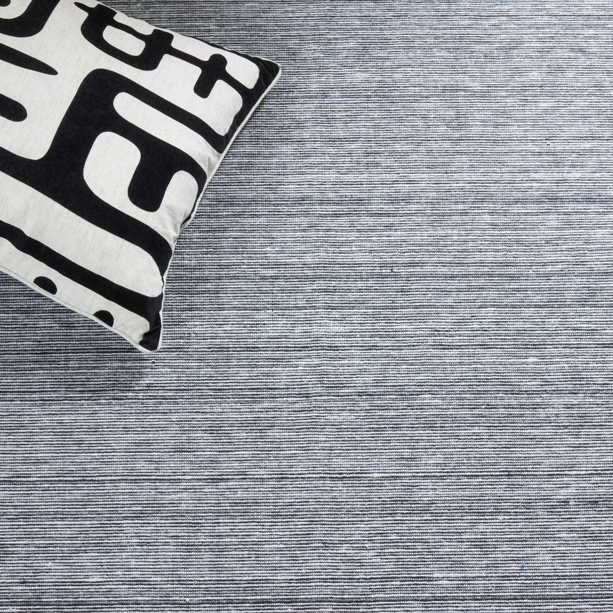 Safavieh Kilim Klm304F Grey/Ivory Rug - Safavieh - klm304f - 3