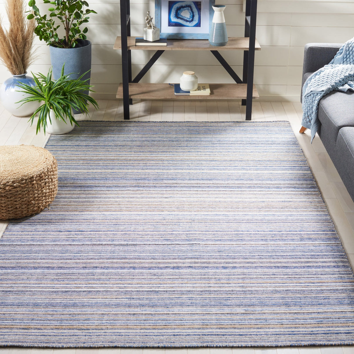 Safavieh Kilim Klm313M Blue/Yellow Rug - Safavieh - klm313m - 3