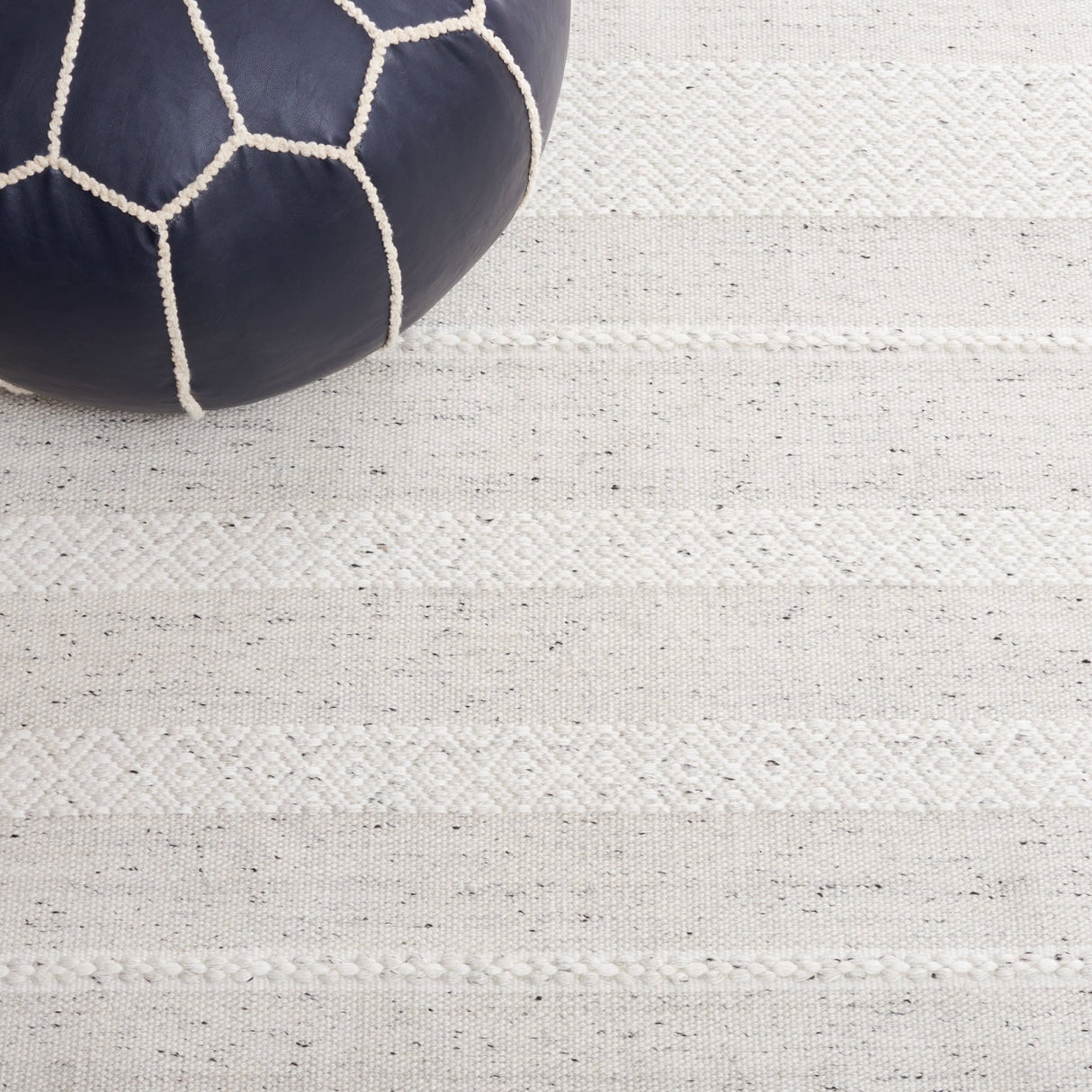 Safavieh Kilim Klm446F Ivory/Grey Rug - Safavieh - klm446f - 28