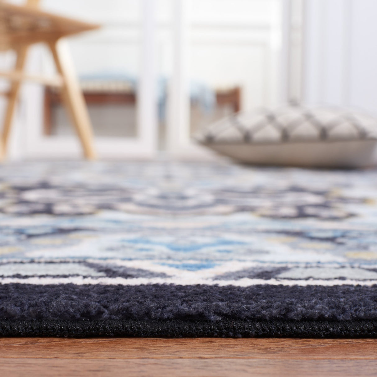 Safavieh Machine Washable Riviera Riv155F Grey/Light Blue Rug - Safavieh - riv155f - 7r