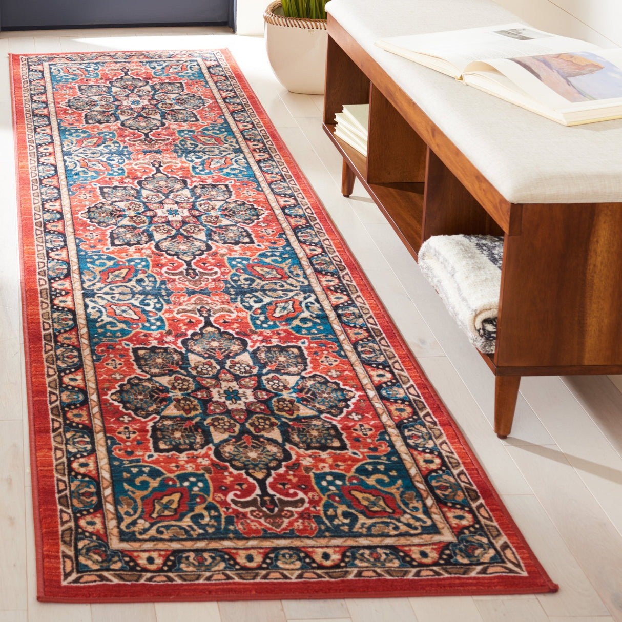 Safavieh Machine Washable Riviera Riv155Z Black/Red Rug - Safavieh - riv155z - 7r