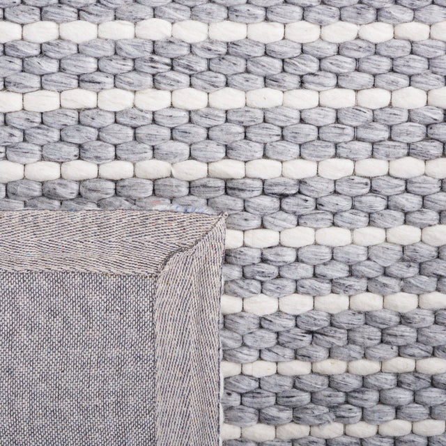 Safavieh Marbella Mrb207F Grey/Ivory Rug.