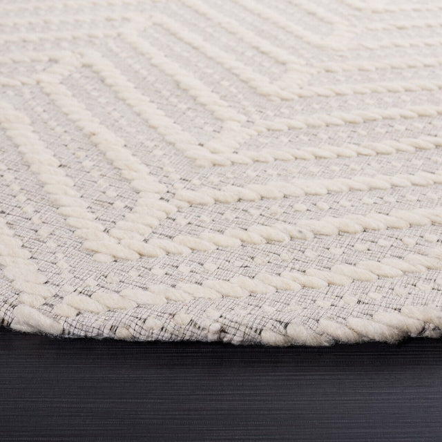 Safavieh Marbella Mrb324A Ivory/Beige Rug.