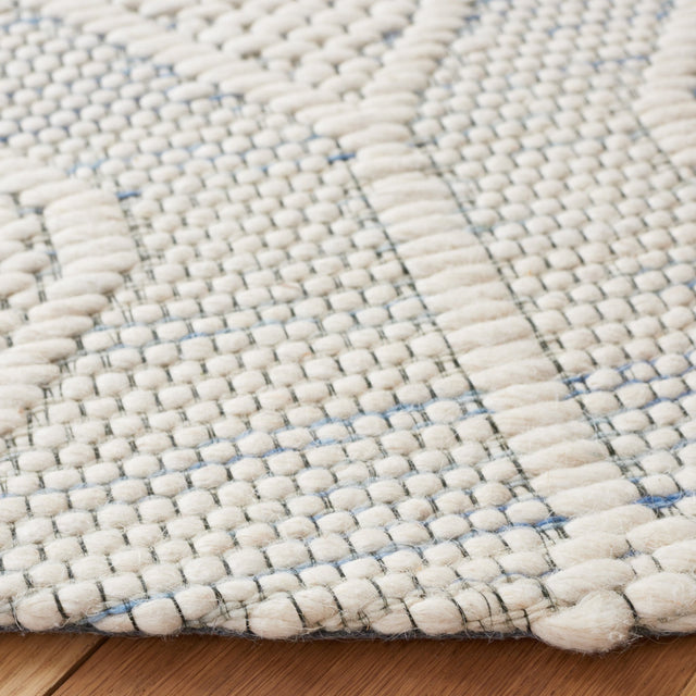 Safavieh Marbella Mrb428M Ivory/Blue Rug.
