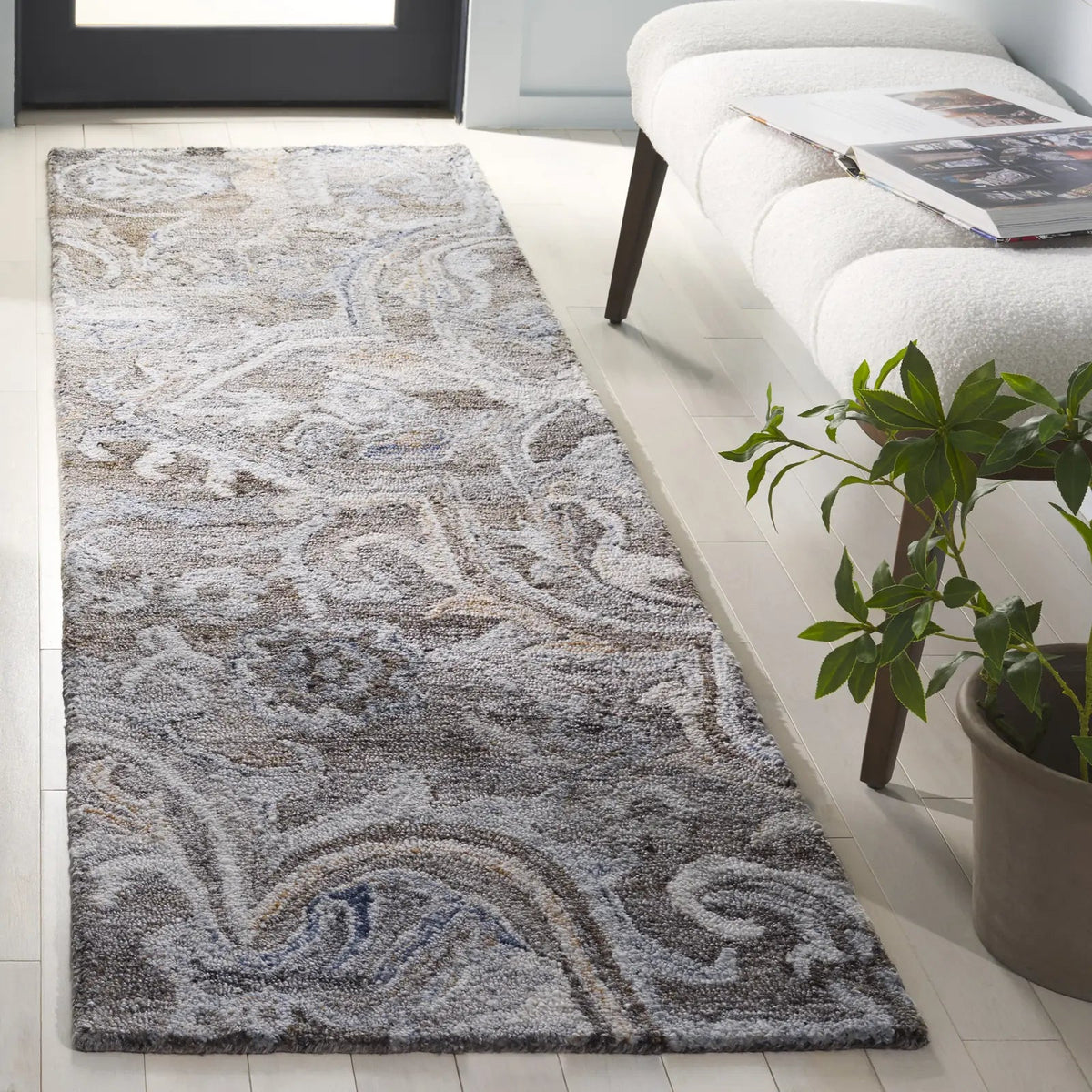 Safavieh Marquee 2'-3" x 8'-0" Rug in Brown / Grey