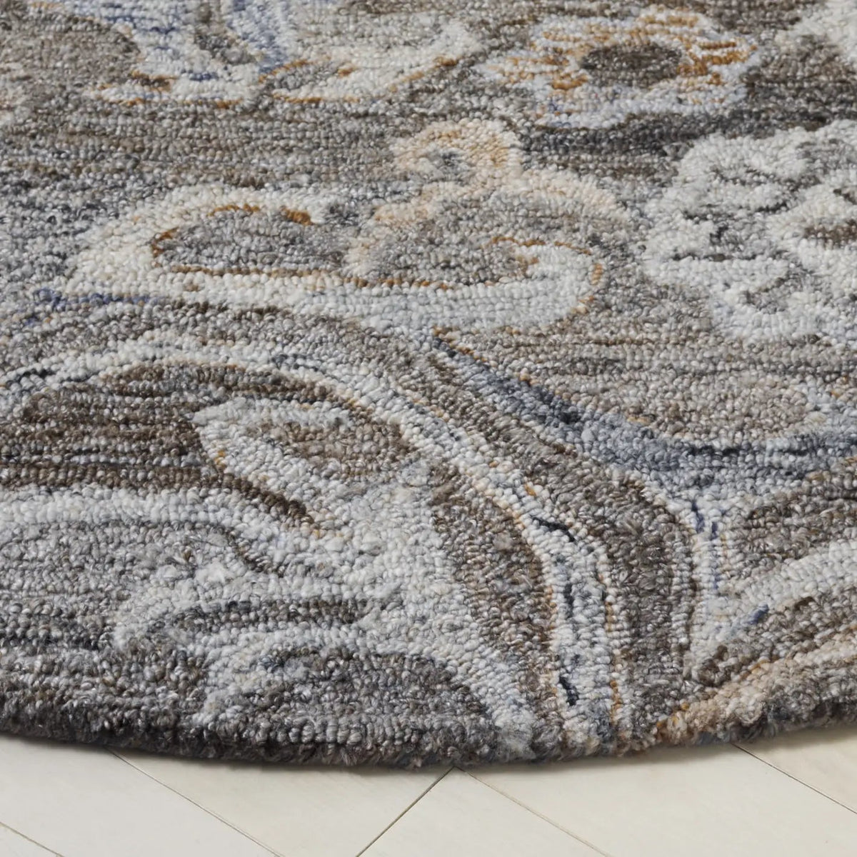 Safavieh Marquee 6'-0" x 6'-0" Rug in Brown / Grey