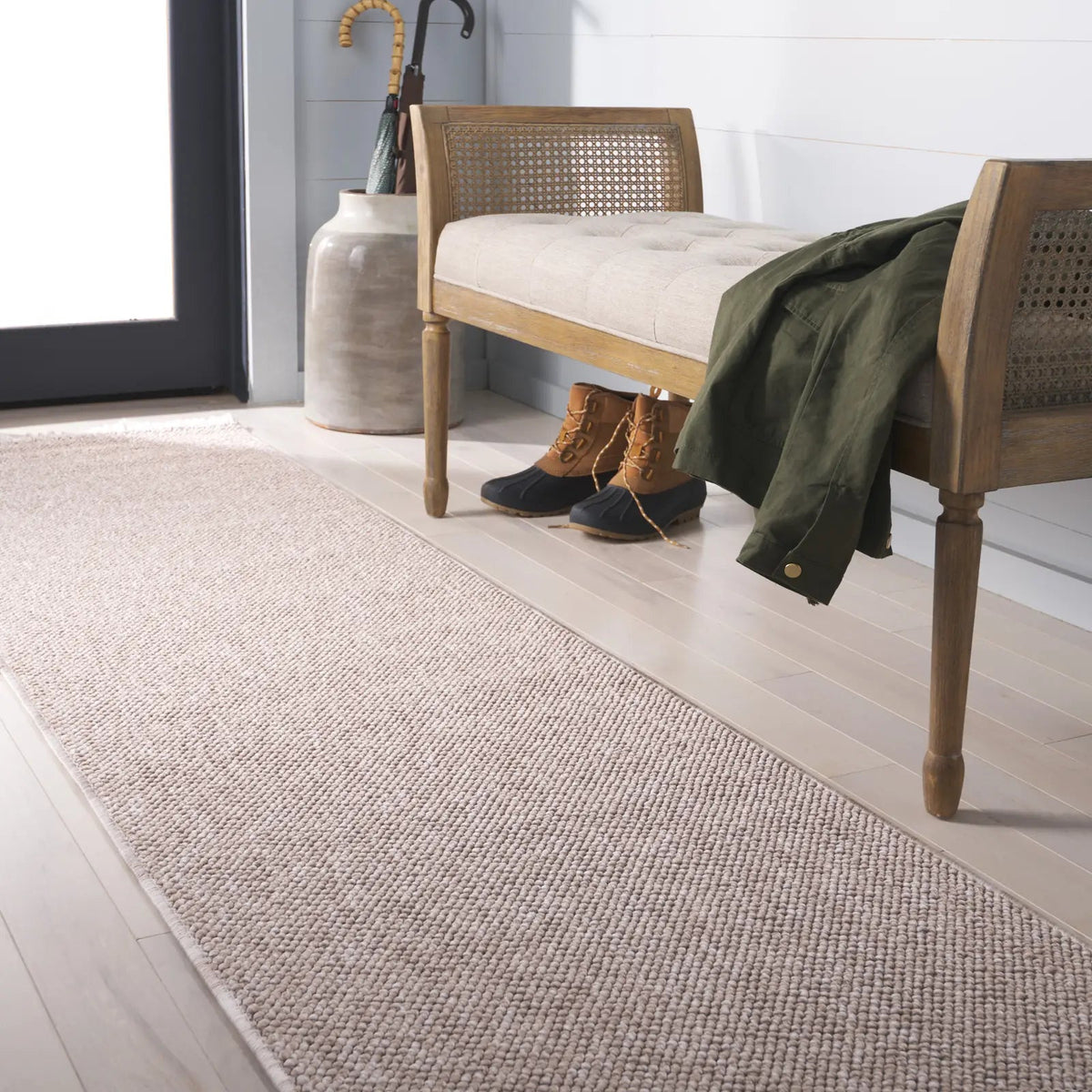 Safavieh Martha Stewart Azura 2'-0" x 8'-0" Rug in Beige