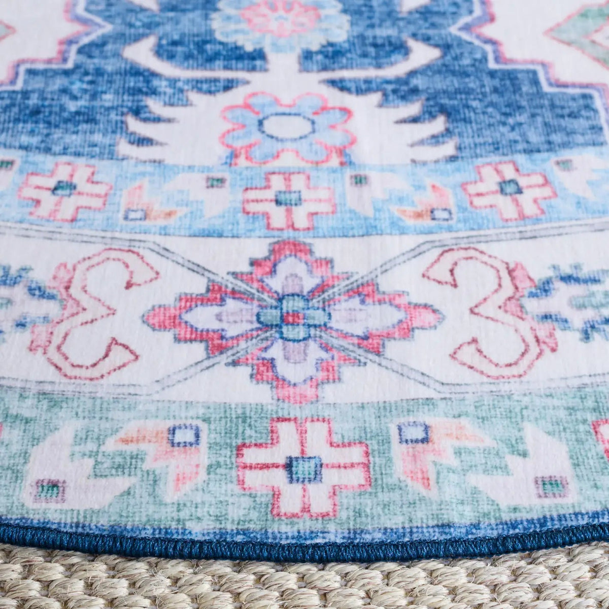 Safavieh Martha Stewart Washable 6'-0" x 6'-0" Rug in Navy / Beige