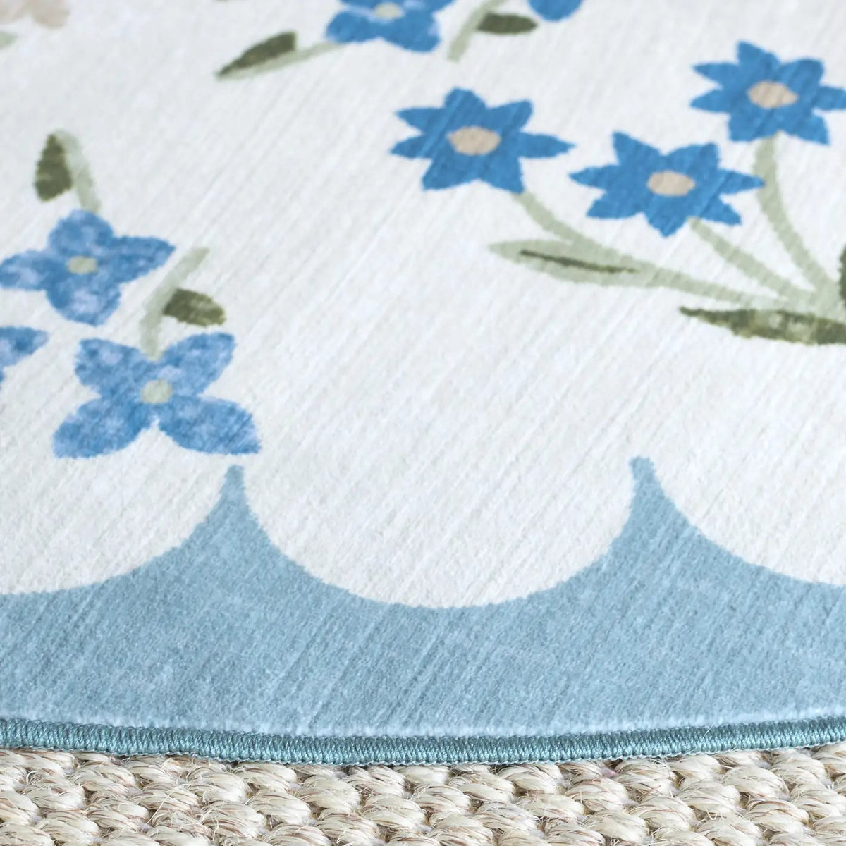 Safavieh Martha Stewart Washable 6'-0" x 6'-0" Rug in Ivory / Light Blue