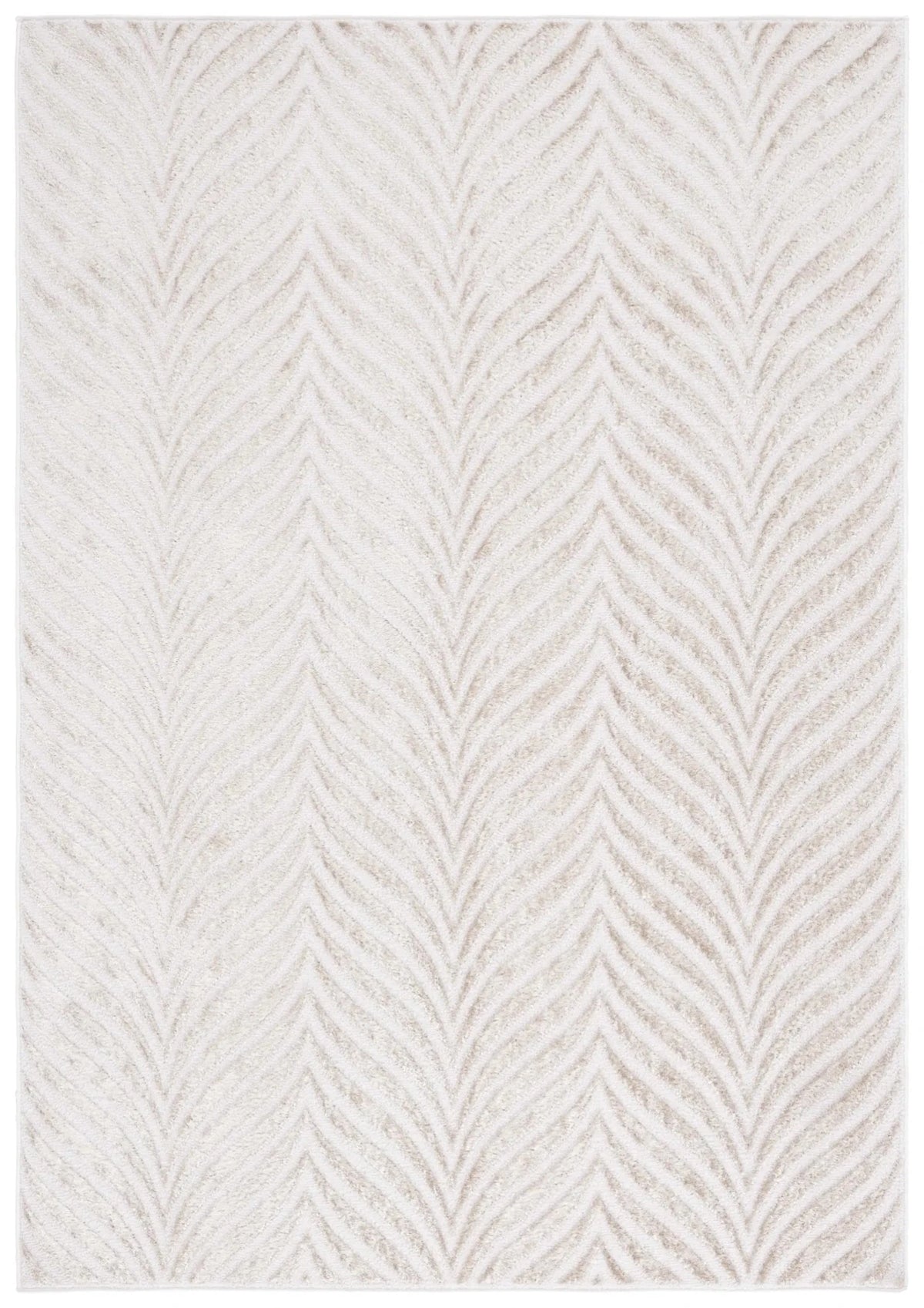 Safavieh Maya 4'-0" x 6'-0" Rug in Ivory / Beige