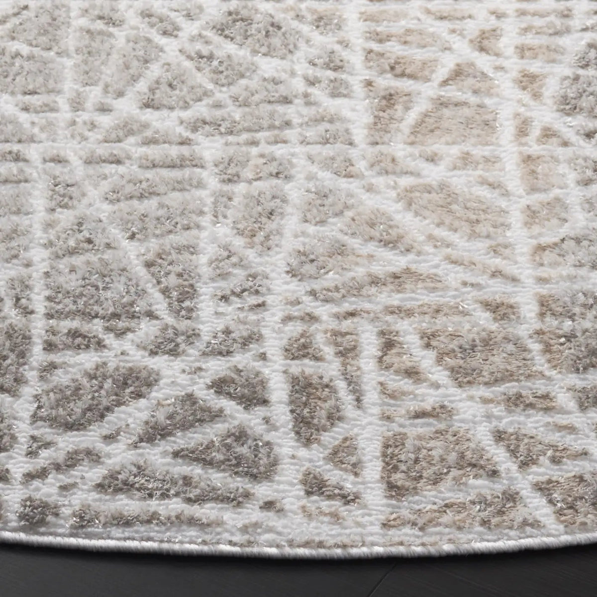 Safavieh Maya 6'-7" x 6'-7" Rug in Taupe / Grey