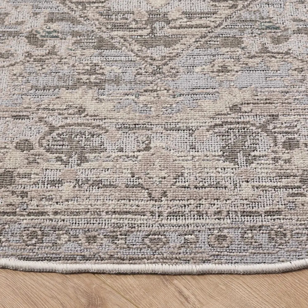 Safavieh Miranda 6'-6" x 6'-6" Rug in Grey / Ivory