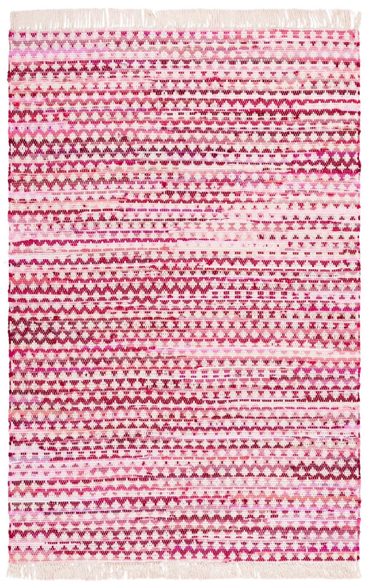 Safavieh Montauk 4'-0" x 6'-0" Rug in Pink / Ivory