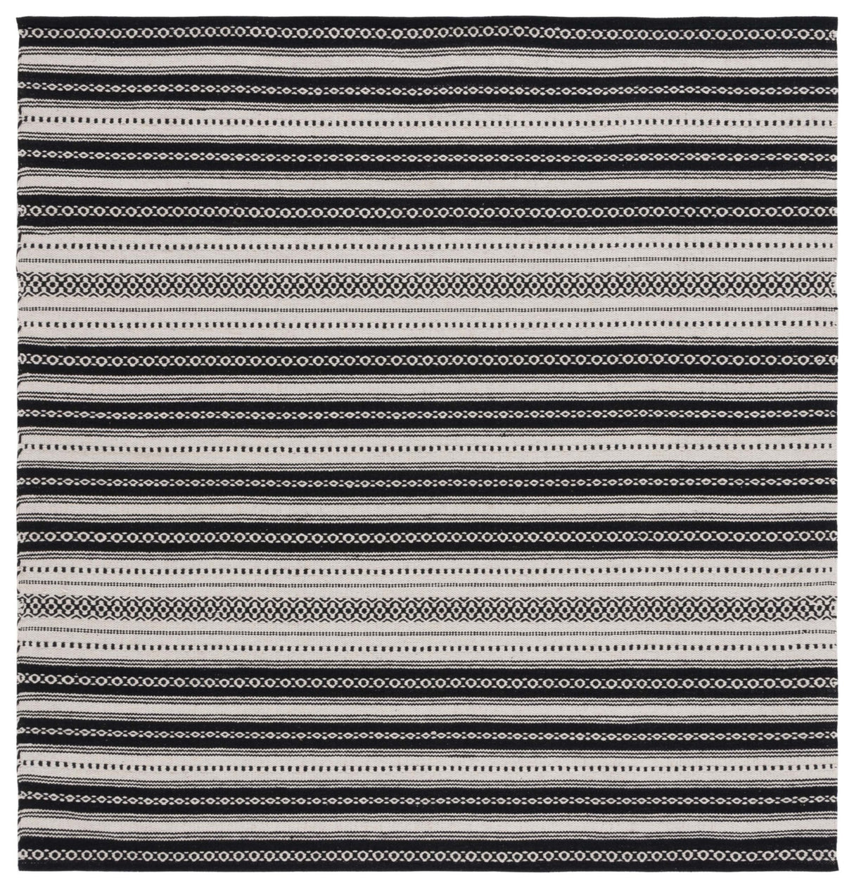 Safavieh Montauk Mtk726Z Black/Ivory Rug.