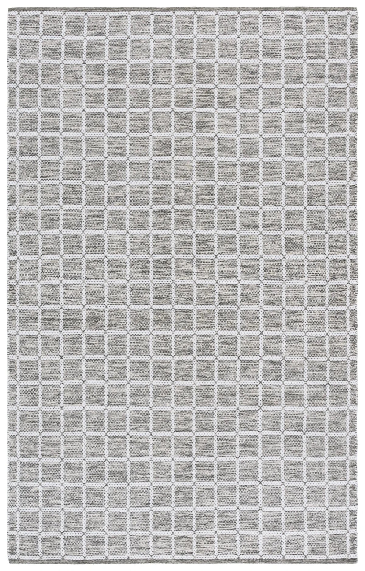 Safavieh Montauk 4'-0" x 6'-0" Rug in Green / Ivory