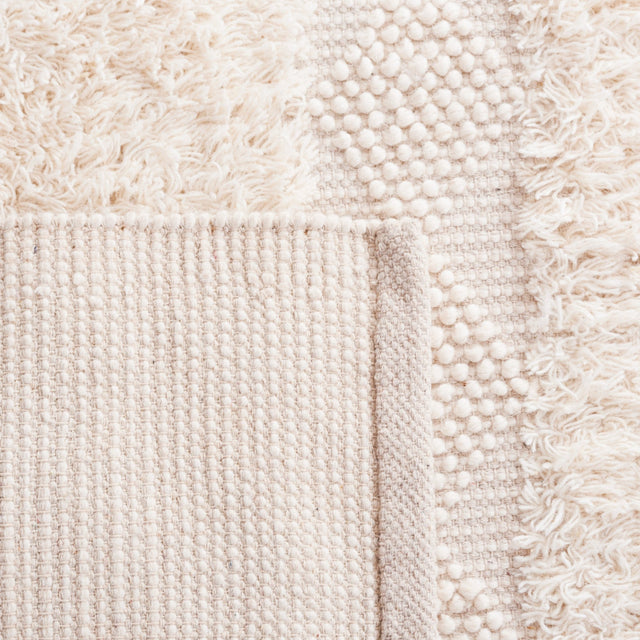 Safavieh Natura Nat722A Ivory Rug.