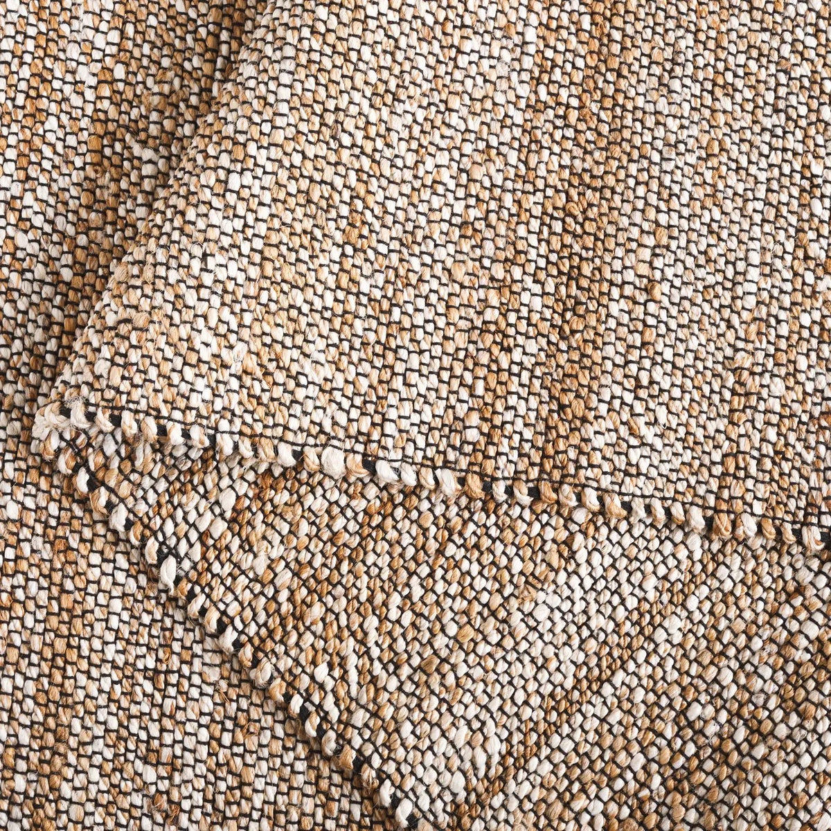 Safavieh Natural Fiber 4'-0" x 6'-0" Rug in Natural / Bleach