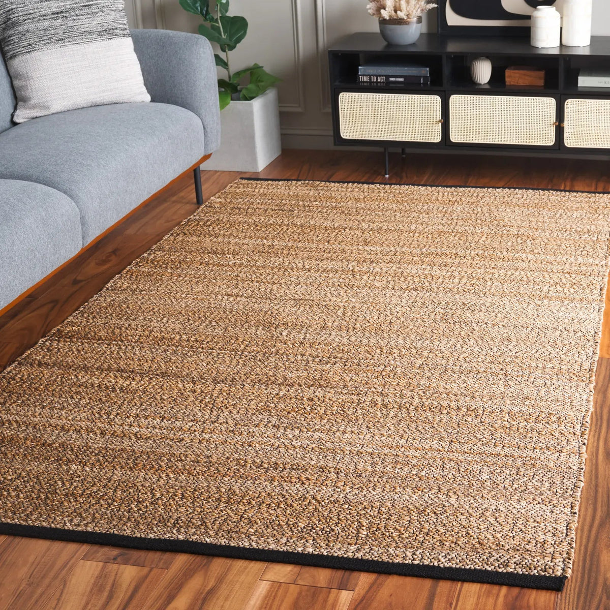 Safavieh Natural Fiber 4'-0" x 6'-0" Rug in Natural / Brown